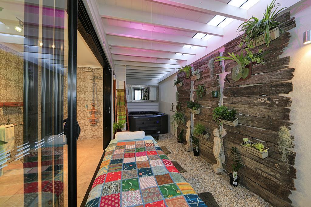 Zen Beach Retreat Hotel Bargara Exterior foto