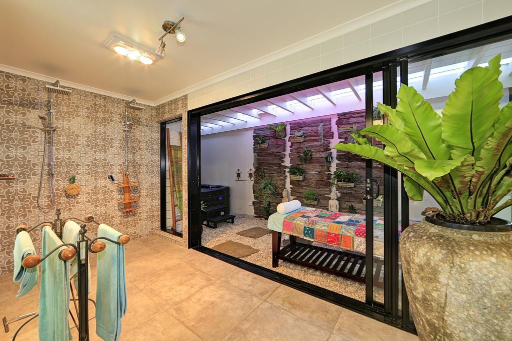 Zen Beach Retreat Hotel Bargara Exterior foto